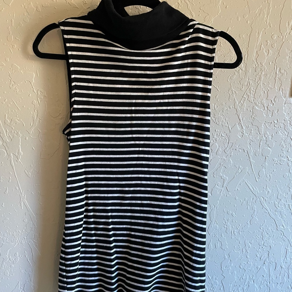 Stripped turtleneck